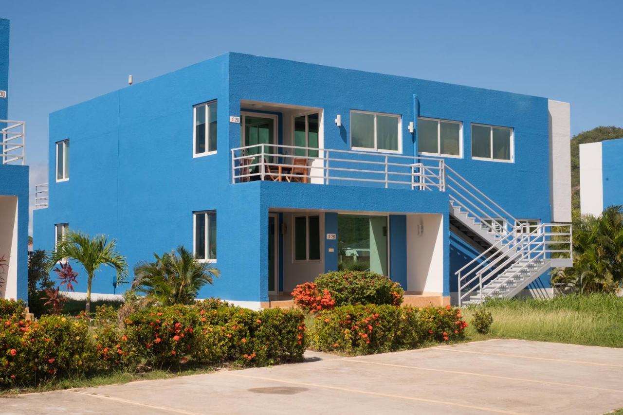 Harbour Island Residences Jolly Harbour Exteriör bild